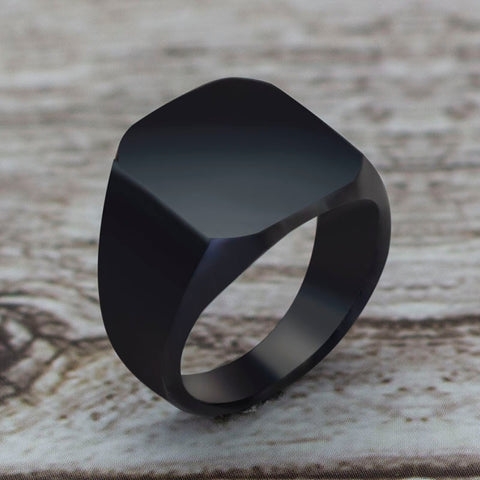 Square Ring in Black